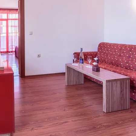 Apolis Hotell